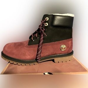 New timberland boots in box